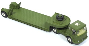 C1135f885