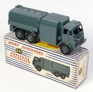 D642h711