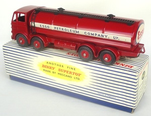 D943c1821
