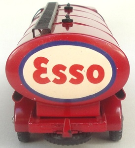 D943c1823