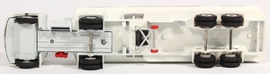 D945m7502