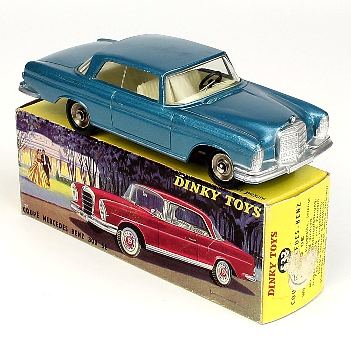 Camion 1/43 Dinky Toys / Atlas - Mercedes Benz 300SE Rouge N°533 (série 1), échelle 1/43 Collection Voiture Miniature Dinky