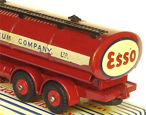 D943x525