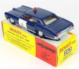 Dinky 252 - QDT