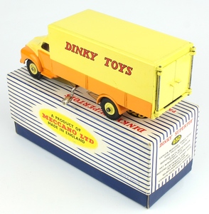 Dinky 930 w8001