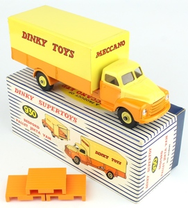 Dinky 930 w800