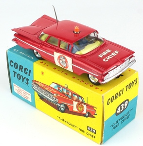 Corgi 439 chevrolet fire chief x33