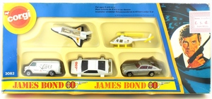 Corgi juniors gift set 3082 james bond x243