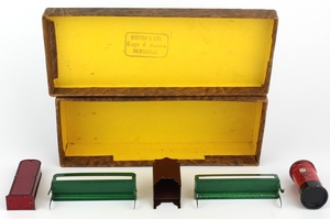 Hornby no.3  miniature platform accessories x2592