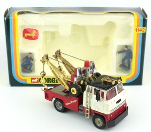Corgi 1142 holmes  wrecker x411