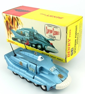 Dinky 104 specturm pursuit vehicle x453