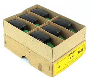 Dinky 36g taxi trade box x590