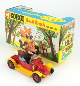 Corgi 808 basil brush x604