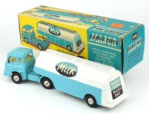 Corgi 1141 milk tanker x7261