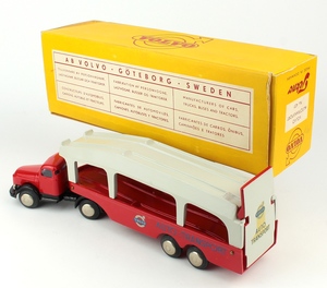 Tekno 431 volvo car transporter with ramp x7771