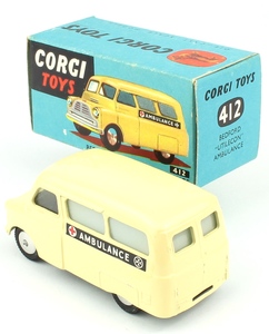 Corgi 412 bedford ambulance x8041