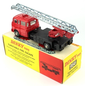 Dinky 956 turntable fire escape x8281