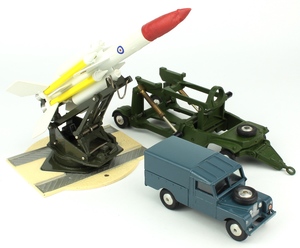 Corgi gift set 4 bloodhound guided missile set x9281 