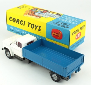 Corgi 483 dodge kew fargo yy421
