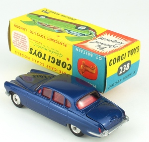 Corgi 238 jaguar mark x yy551