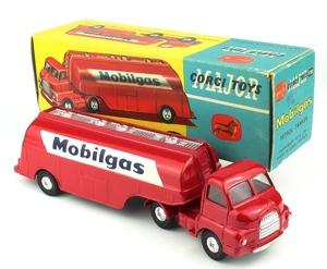 Corgi 1110 mobilgas tanker yy76