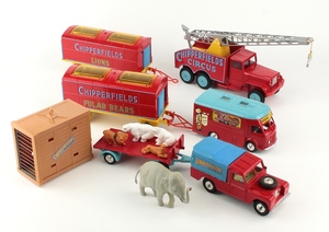 Corgi gift set 23 chipperfields circus yy1242