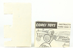 Corgi 67 ford 5000 tractor yy1593