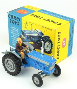 Corgi 67 ford 5000 tractor yy159