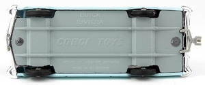 Corgi gift set 31 buick riviera yy1622