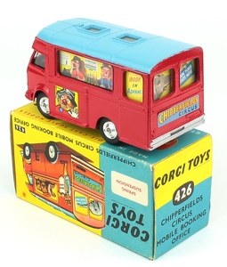 Corgi 426 chipperfields circus booking office yy2001