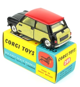 Corgi 249 wickerwork mini yy2151