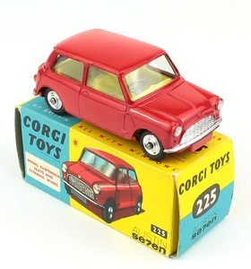 Corgi 225 austin seven mini yy240