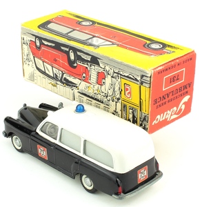 Tekno 731 mercedes ambulance yy2881