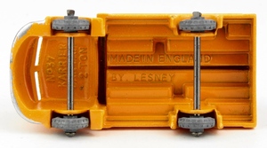 Matchbox no. 37 coca cola lorry yy3442