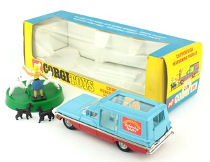 Corgi 511 chipperfields poodles yy4031