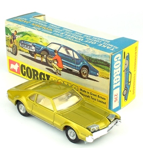 Corgi 276 oldsmobile toronado yy453