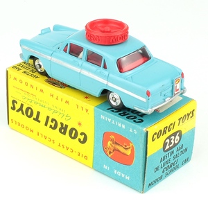 Corgi 236 austin a60 motor school car yy4541