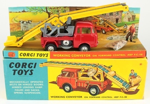 Corgi 64 working conveyor forward control jeep yy458