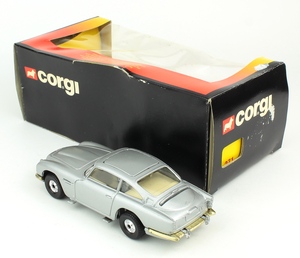 Corgi 271 james bond aston martin yy5691