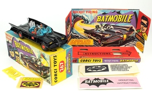 Corgi 267 batmobile yy571