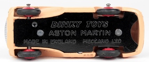 Dinky toys 104 aston martin db3s yy6542