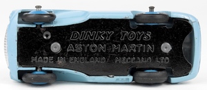 Dinky toys 104 aston martin yy6552