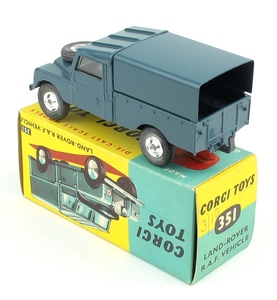 Corgi toys 351 landrover raf yy6761