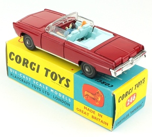 Corgi toys 246 chrysler imperial yy7121