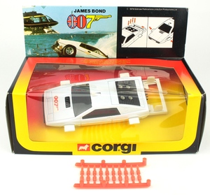 Corgi toys 269 james bond's lotus esprit yy721
