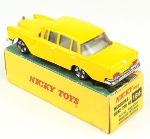 Nicky dinky toys 186 mercedes yy731