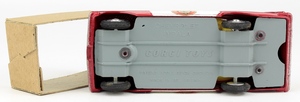 Corgi toys 439 chevrolet fire chief car yy8472