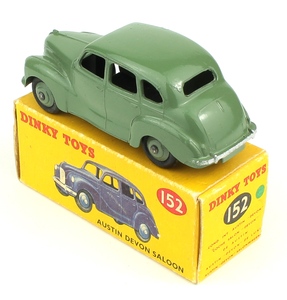 Dinky toys 152 austin devon saloon yy8761