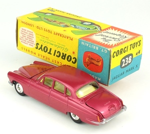 Corgi toys 238 jaguar mark x yy8971