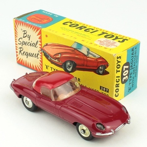 Corgi toys 307 e type jaguar yy917
